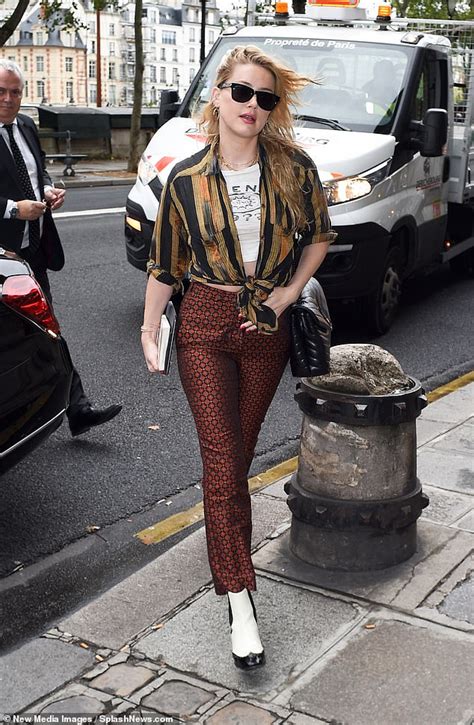 Amber heard will be next muse of tarantino?! Amber Heard looks effortlessly cool in clashing prints ...