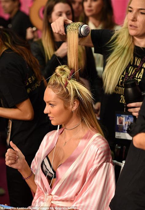 Candice Swanepoel In Victorias Secret Fashion Show After Using Oxygen