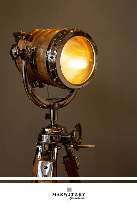 Nutzen sie schwenkbare strahler für ein maximum an flexibilität. Stylische Lampe für das Wohnzimmer. Mehr Lampen, Möbel und ...