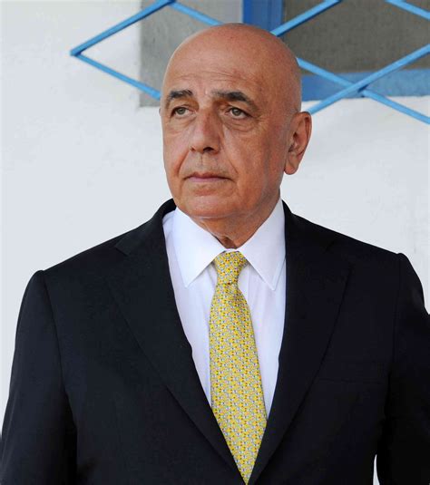 Elettricita' di galliani massimo da qui. Milan AC: Galliani, "Le prix de Fabregas est exorbitant"