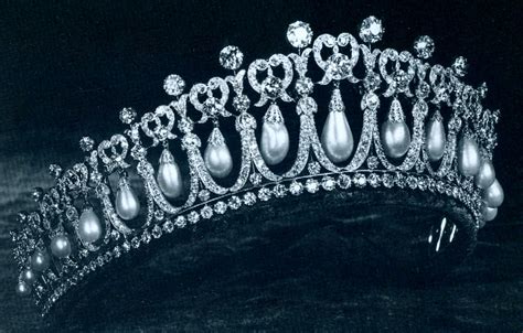 The Royal Order Of Sartorial Splendor Tiara Thursday On A Wednesday