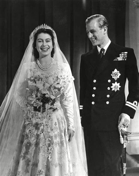 How many children and grandchildren do they have? 13 Things You Didn't Know About Queen Elizabeth II's ...