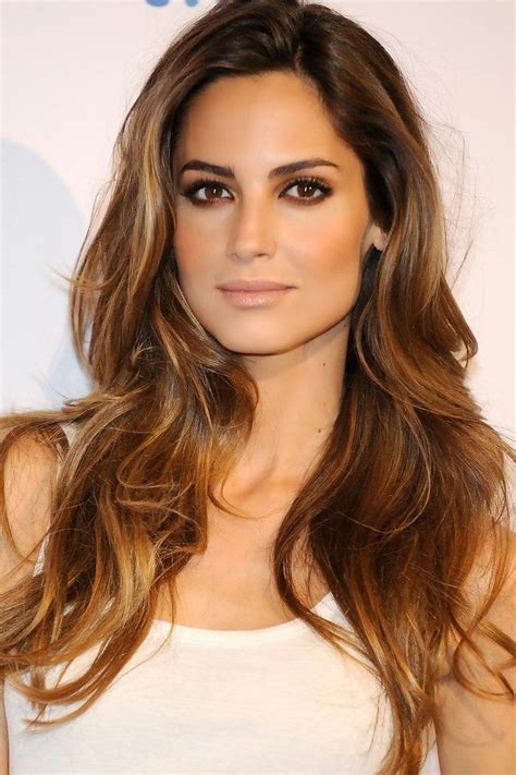 Medium brown hair with highlights if you've always wanted to go blonde or transition to a light brunette, medium brown hair with highlights allows you to try the look without committing. Golden Brown Hair Color Pinterest | Natural Hair Dye 2018
