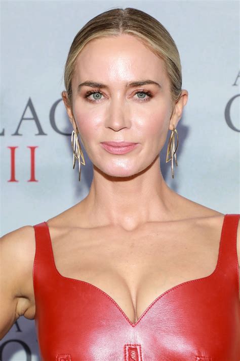 This subreddit is dedicated to the beautiful emily blunt. Emily Blunt - ' A Quite Place II ' premiere : CelebrityArmpits