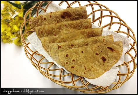 Laavys Kitchen A Food Blog By Laavy How To Make A Roti Indian