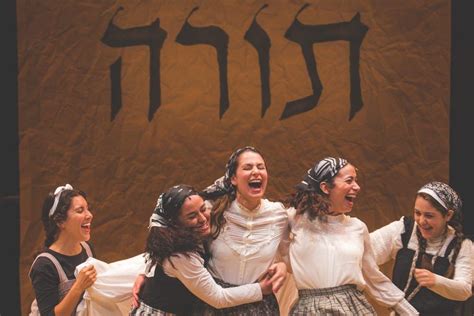 As A Smash Hit All Yiddish Fiddler Preps To Move Off Broadway The