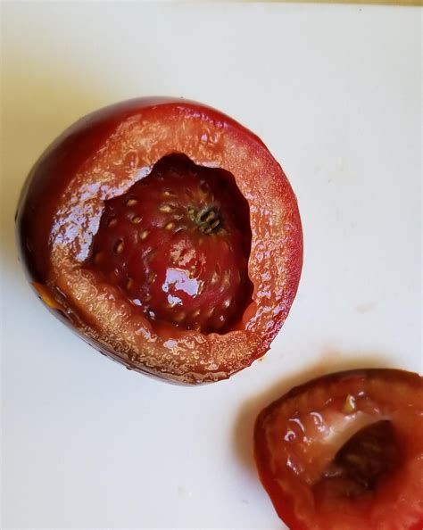 Tomato Looks Like It Has A Strawberry Growing Inside Rmildlyinteresting