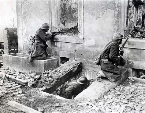 25 Best Images About Ww2 France On Pinterest Soldiers French And Paris