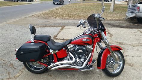 They make great desktop images. 2011 Harley-Davidson® FLSTSE2 CVO™ Softail® Convertible ...