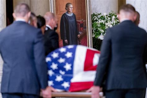 Photos Mourners Honor Ruth Bader Ginsburg At Supreme Court