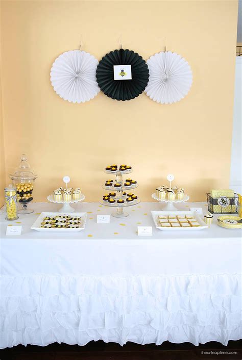 Cutest party favor ever for a baby shower! Bumble bee baby shower w/ free printables! - I Heart Nap Time