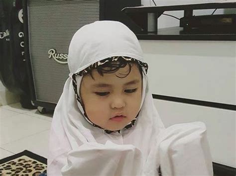 Dengan begitu maka anda akan mendapatkan kekuatan dan berkah dari allah selama melakukan jimak / bersetubuh bersama istri anda. Doa yang Bagus Diajarkan ke Anak Saat Puasa Ramadhan