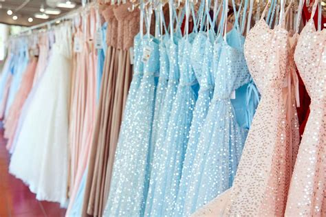 When you buy your prom dresses online, it can save you time and money. PromGirl's Prom Dress Store Information, Prom Dresses