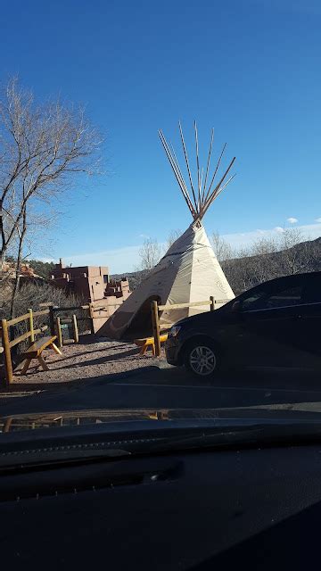 Fantastic Feathers Cave Of The Winds And Cliff Dwellings Colorado