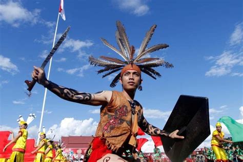 Pakaian Adat Kalimantan Barat Bedpasa