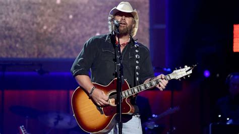 Country Music Singer Toby Keith Reveals He Has Stomach Cancer Abc7 Los Angeles