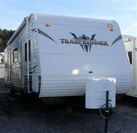 2013 Used Heartland North Country Trail Runner Sle 29bhg Travel Trailer