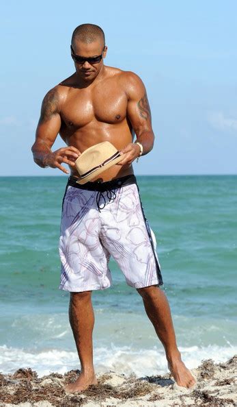 Shemar Moore Hits The Beach In Miami Shemar Moore Photo 30728171