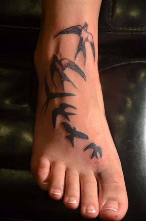 55 Beautiful Foot Tattoo Designs For Girls