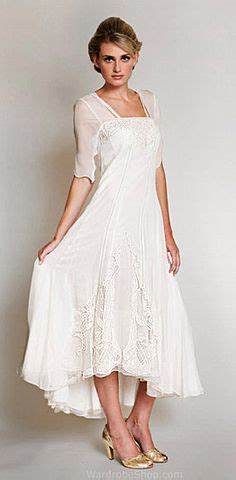 To follow or not to follow? 1000+ images about simple wedding dresses on Pinterest ...