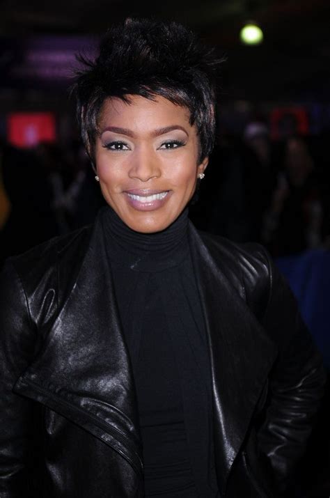 Angela Bassett Hair And Makeup Flawless Celebrity Beauty Cool