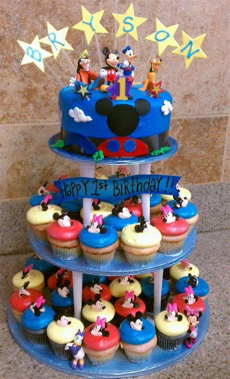 Explore thanksgiving cupcakes and more at wilton. Mickey Mouse Cake - Decoration Ideas | Little Birthday Cakes