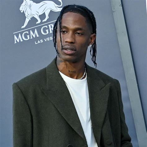Travis Scott Accused Of Punching A Man In The Face In Nyc