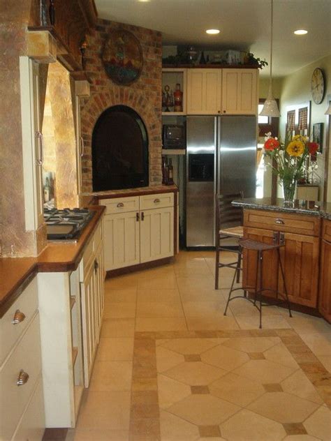 Small kitchen redo renovation remodel. Dutch Colonial Design, Pictures, Remodel, Decor and Ideas - I like the white AND wood cabinets ...
