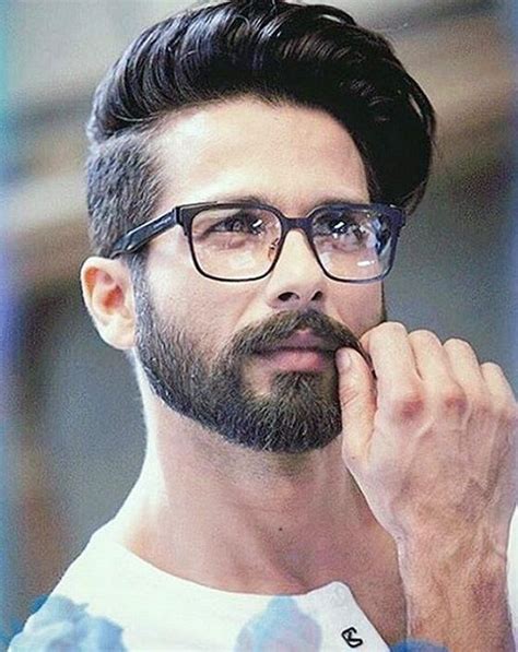 Messy and textured or naturally shiny and pulled back, this trendy long men's hairstyle with a short beard is the way to go. Pin em Mens Hair Care