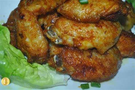 Ayam goreng menjadi makanan sejuta umat yang nikmatnya gak pernah pudar. PATYSKITCHEN: KEPAK AYAM GORENG PERAP