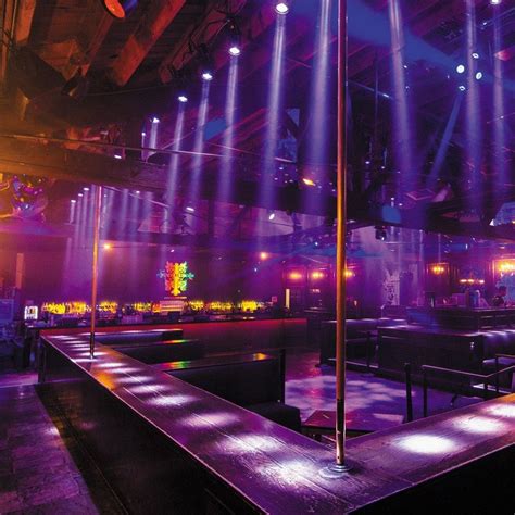 L A Nightlife The Best Bars In Los Angeles Night Life Nightclub Design Night Club
