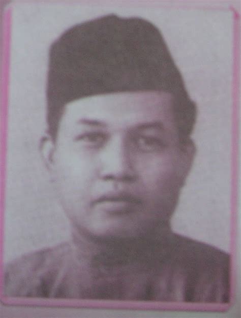 Dato' panglima bukit gantang dato' seri haji abdul wahab bin toh muda abdul aziz merupakan bekas menteri besar perak dari 1 februari 1948 hingga 1 ogos 1957. .: October 2012