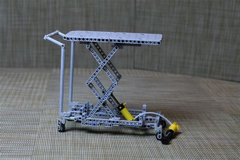 Tc10 Pneumatic Scissor Lift Cart Lego Technic Mindstorms Model