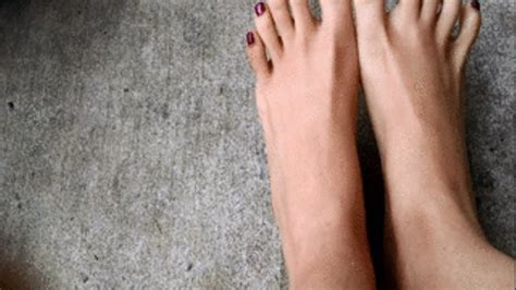 Toe Crunching And Spreading With Purple Toenail Polish Fetish