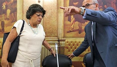 A antiga eurodeputada ana gomes critica instituições portuguesas por causa do caso isabel dos santos. General angolano aconselha Ana Gomes a ir visitar Sócrates ...