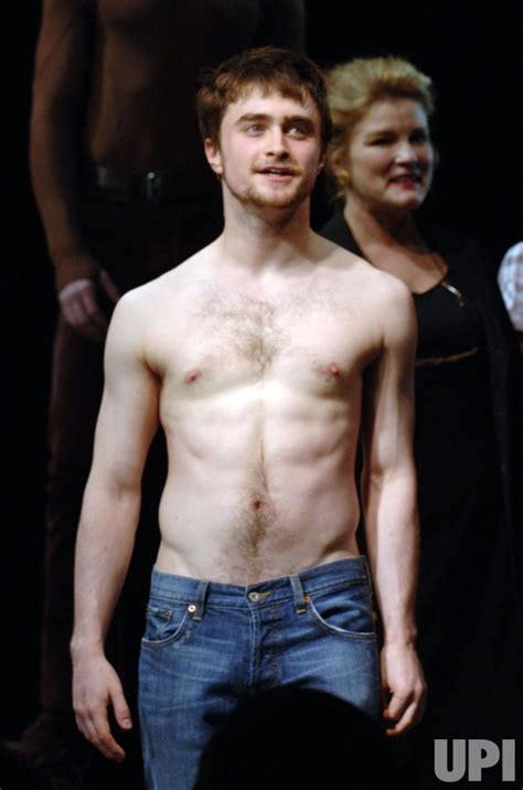 Photo Daniel Radcliffe Makes Broadway Debut In Equus NYP UPI Com