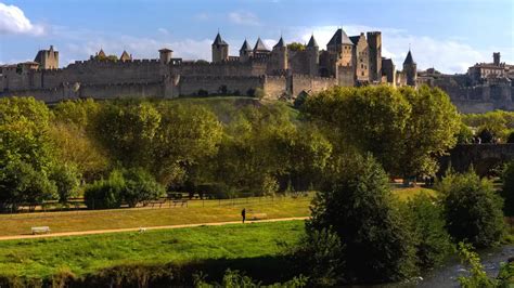 Carcassonne średniowieczne Miasto Twierdza We Francji