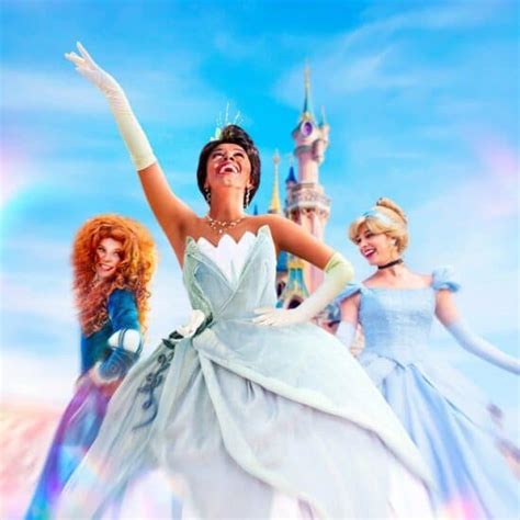Transgender Guest Overwhelmed With Support From Disney Princesses Inside The Magic