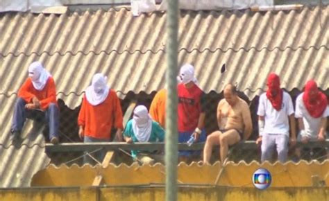 Shocking Photos Inmates At Brazilian Jail Overpower Prison Guardsbeat