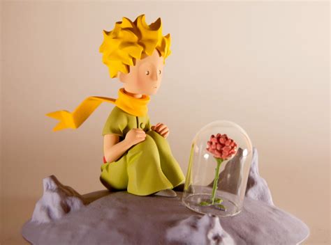 Je demande pardon aux enfants d'avoir dédié ce livre à une grande personne. LE PETIT PRINCE: LE PETIT PRINCE et LA ROSE - statuette ...