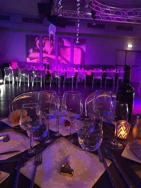Purple Lounge Service is quite attentive, room for improvement, but very kind team.