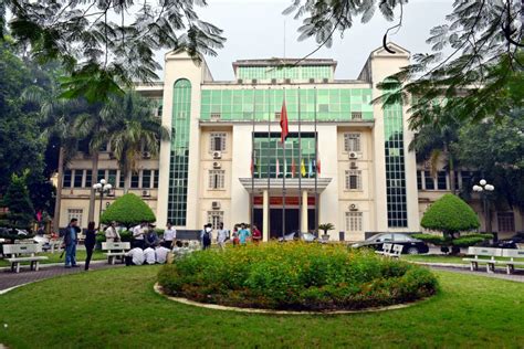 Một hà nội bình yên lạ thường sáng mùng 1 tết tân sửu. Đại học Hà Nội: Bất thường trong một kỳ thi | Giáo dục