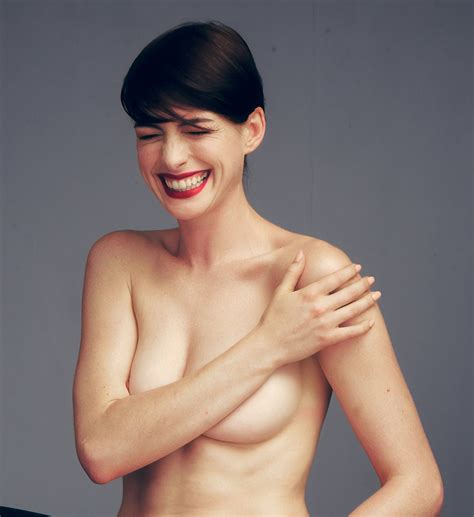 Anne Hathaway Naked Photos