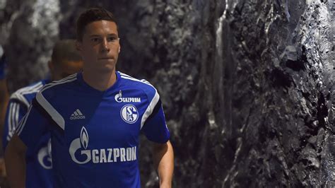 See actions taken by the people who manage and post content. Schalke transform tunnel into coal mine - ESPN FC