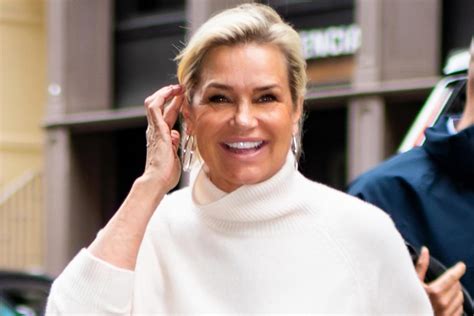 Yolanda Hadid Says Her Lyme Disease Is In Remission I Feel Better Than Ever