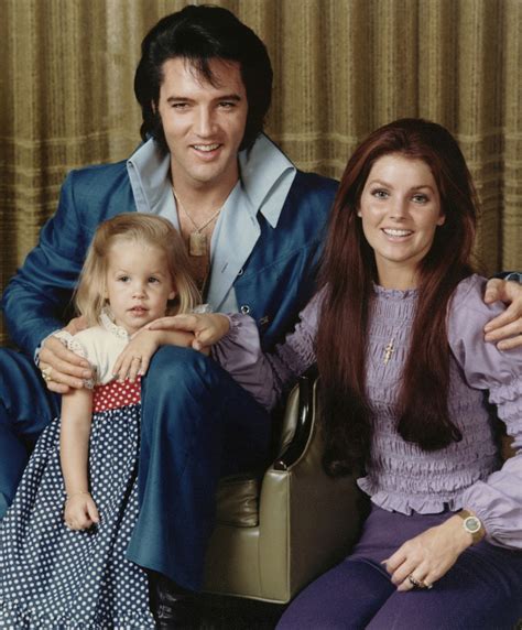 lovely photos of elvis presley with his wife priscilla and their daughter lisa marie 1973