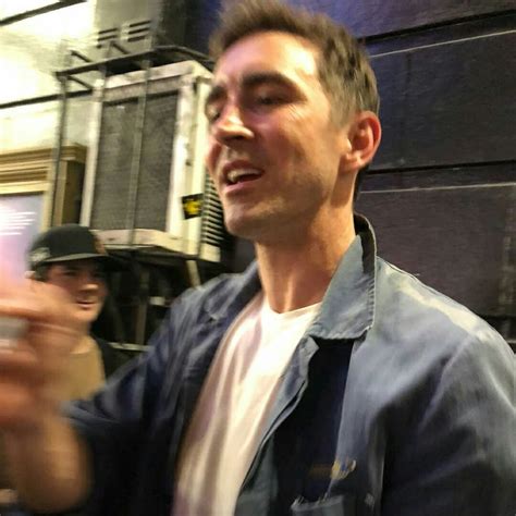 Pin By Lawan Rugwong On Lee Pace Aia Stage Door Pics Lee Pace Lee