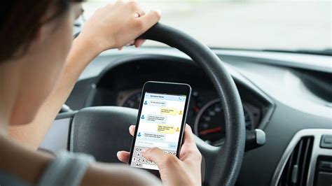 Tackling Texting While Driving The Decision To Reach For That Phone
