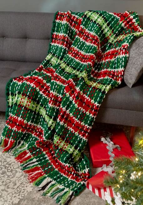 Plaid Christmas Crochet Afghan Pattern