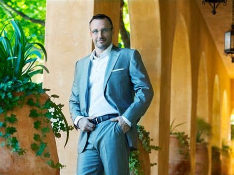 Ennyien haltak meg a nagy kórházkiürítés első hónapjában. Szabbácsi memoárja: Gattyán György